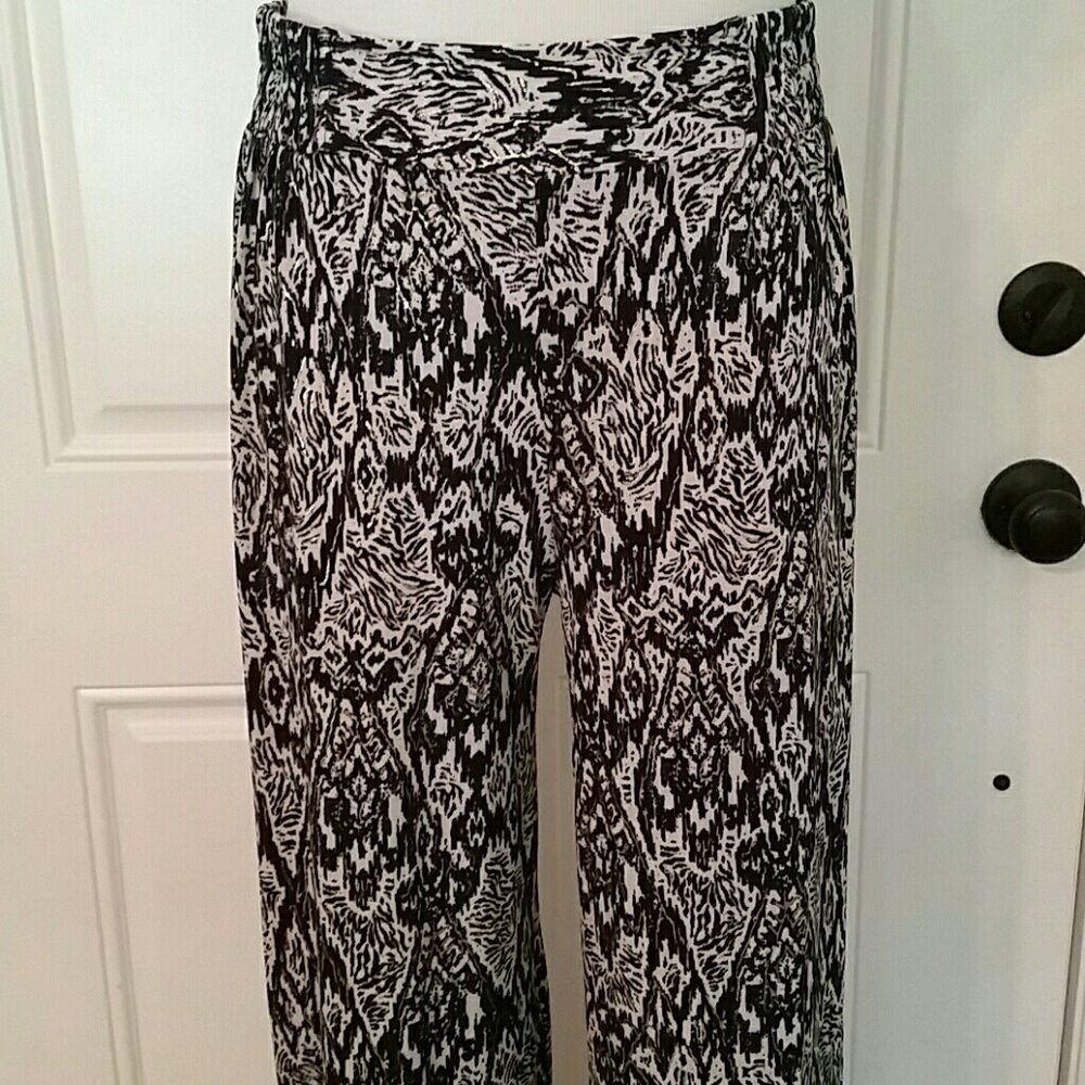 Pants - Picture 2 of 8
